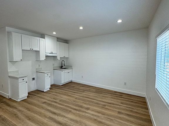 5th image of 5201 E Anaheim Rd #9