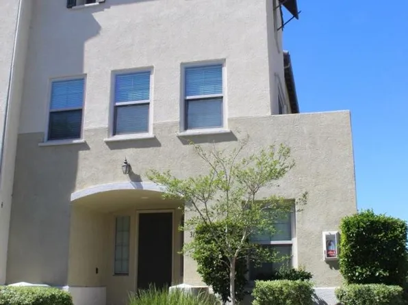 316 Bishop Dr, San Marcos, CA 92078