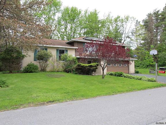 3rd image of 63 Fowler Dr