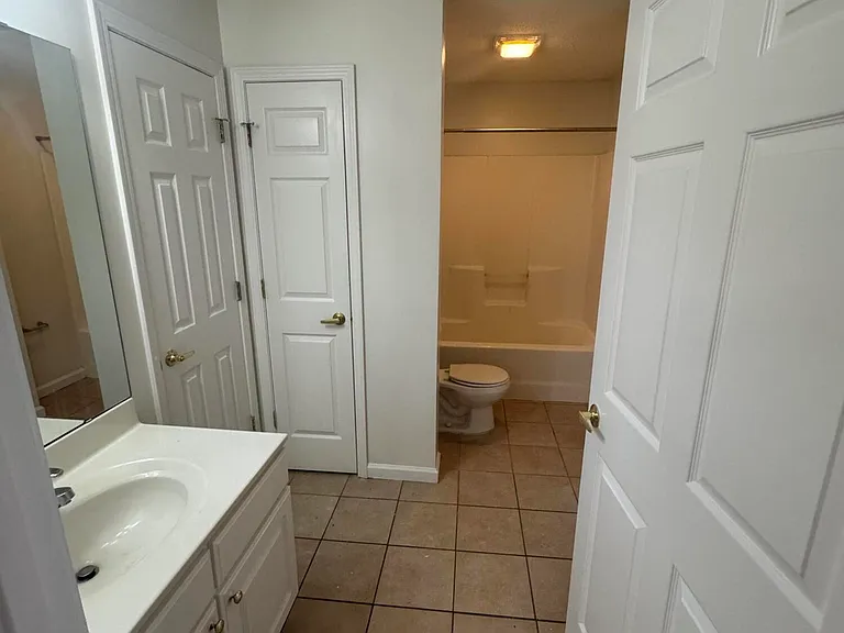 2411 Vancastle Way #103 — Photo 9