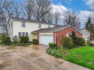 855 Nautilus Trl, Aurora, OH 44202