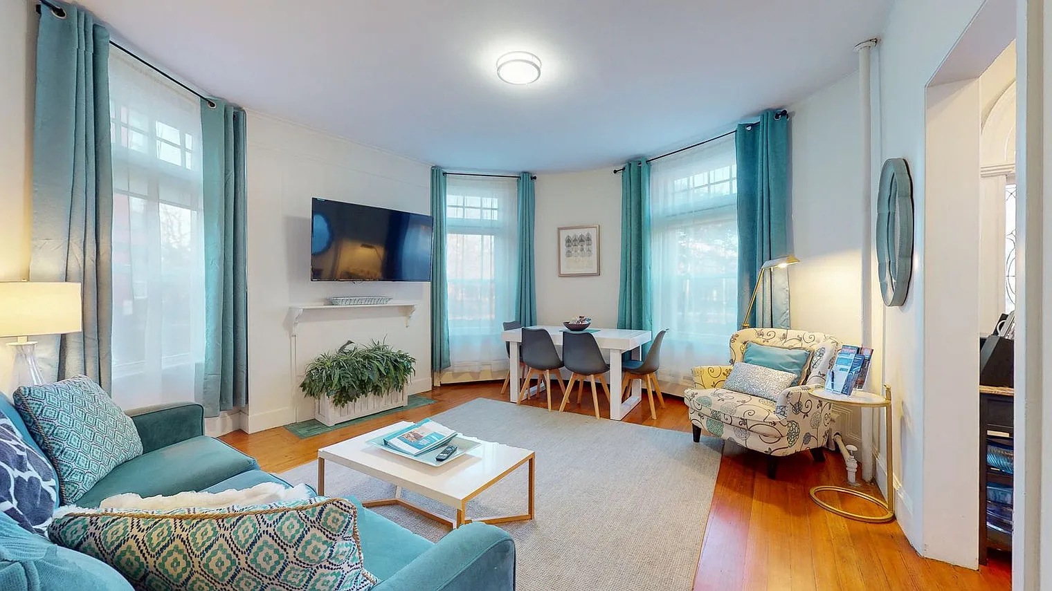 1 bed, 1.0 bath, 796 sqft, $4,594 — Photo 1