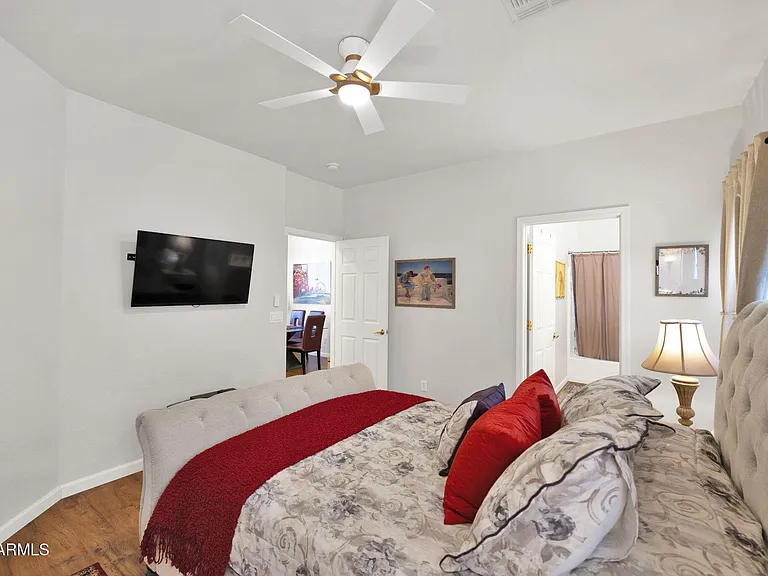 868 E Savannah Dr — Photo 16