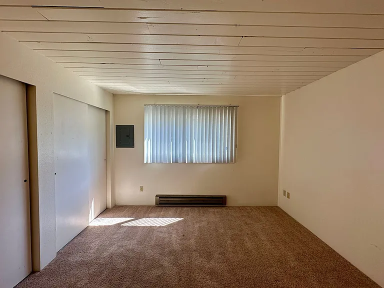 BI3000 — Photo 6