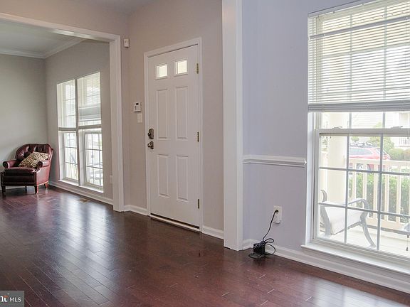 2nd image of 1104 Walker Dr