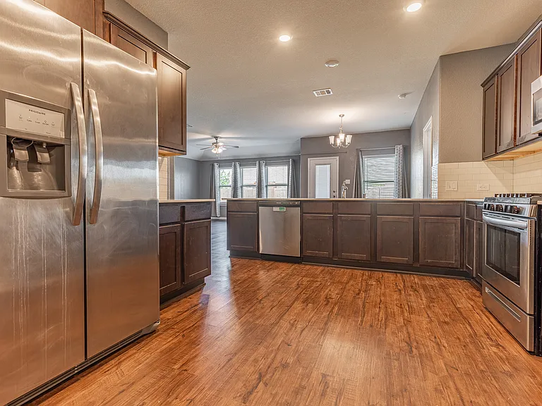 4013 Spur Trail Dr — Photo 12