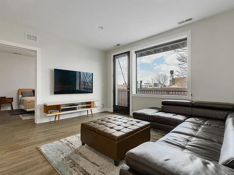 2109 S Halsted LLC — Photo 10