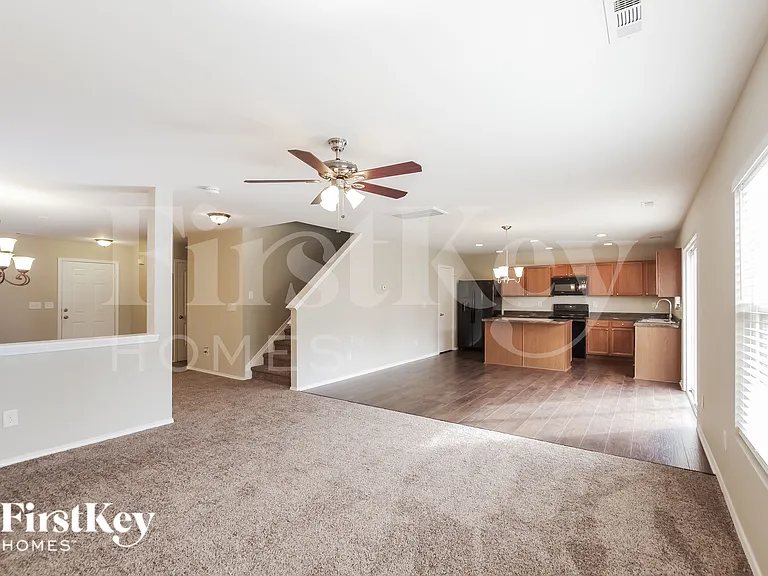 9835 Rocky Ford Club Rd — Photo 3