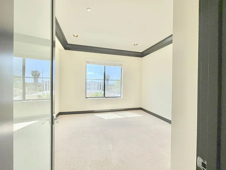 1110 Glenville Dr — Photo 17