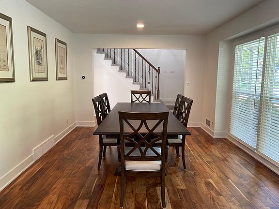 5th image of 11911 Overbrook Rd