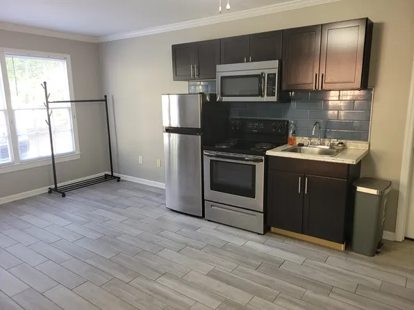 165 Brookstone Ct, Athens, GA 30605