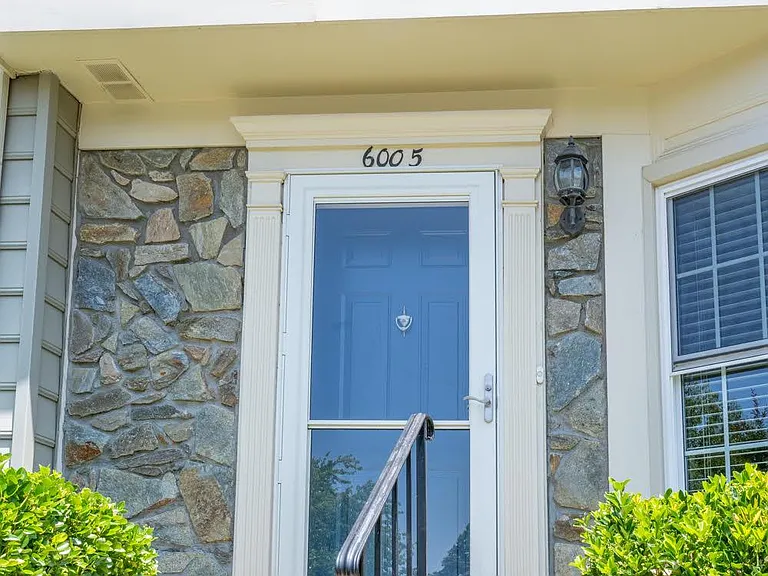 6005 Bingley Rd — Photo 3