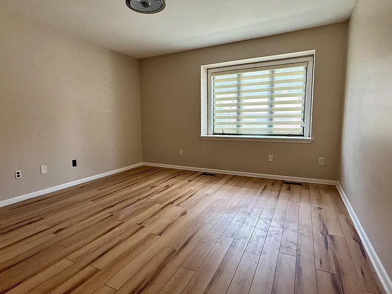 5545 Doral Dr — Photo 15