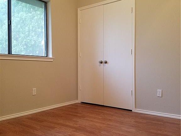 5th image of 207 Iberis Dr