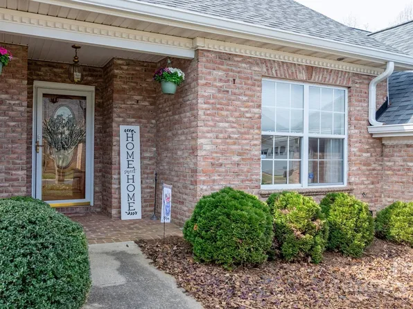 3131 9th Street Dr NE Unit 31, Hickory, NC 28601