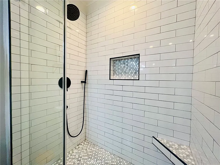 5309 Lockhurst Dr — Photo 9