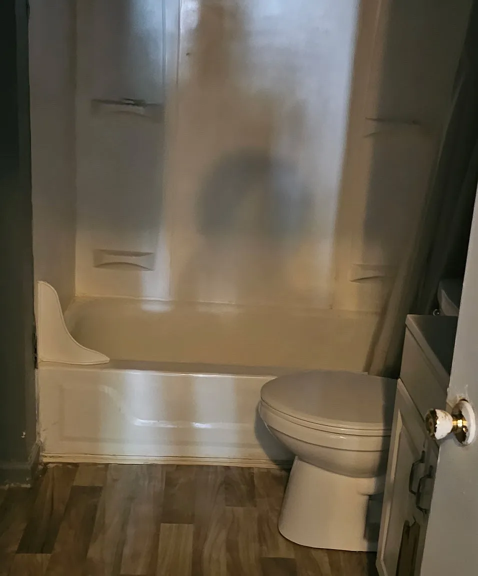 4 bed, $1,400 — Photo 3