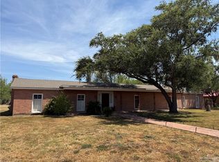 638 W Rodriguez Ave, Raymondville, TX 78580