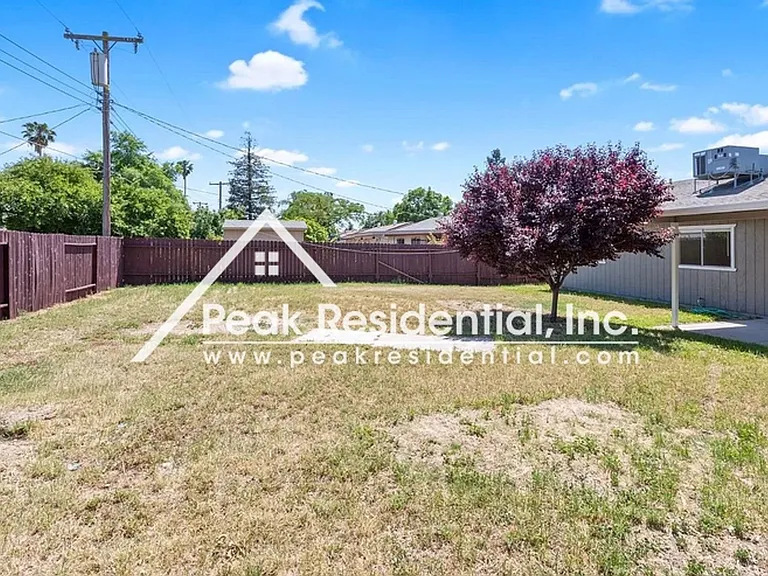 4154 Englewood St — Photo 17