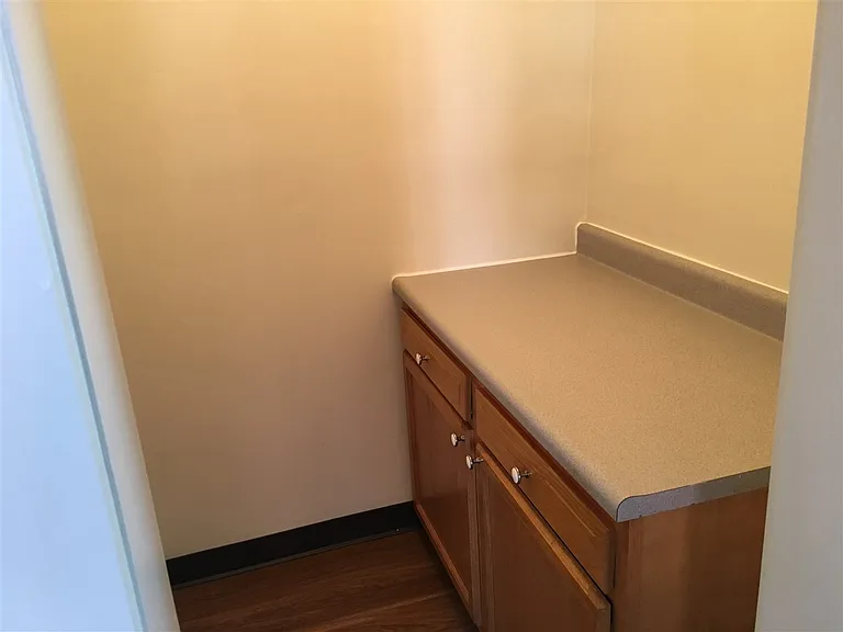82 3rd St #1 — Photo 11