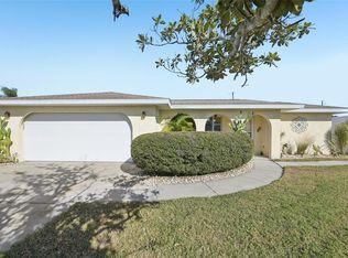 1741 Bayonne St, Sarasota, FL 34231
