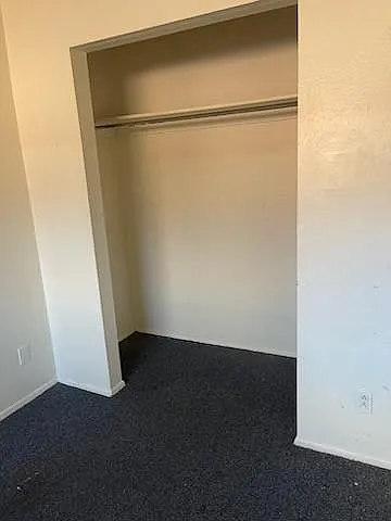 412 Rhode Island St NE — Photo 2