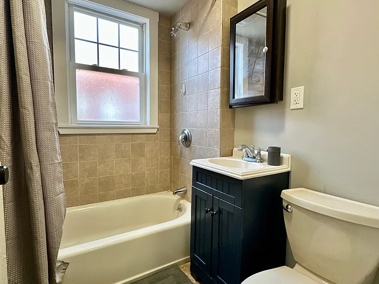 4094 Washington St #1L — Photo 10