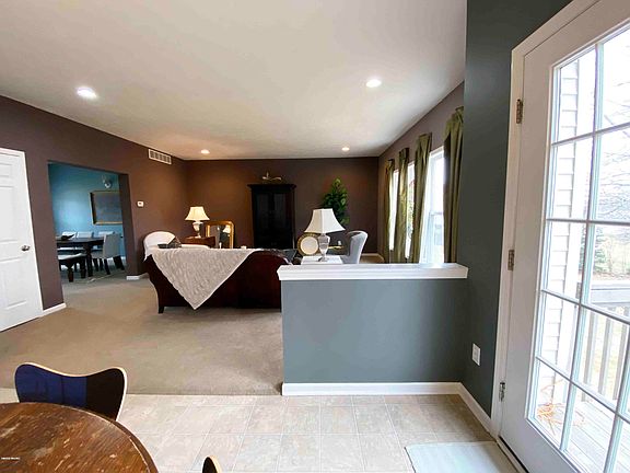 5th image of 2270 Beatrice Dr NE #56