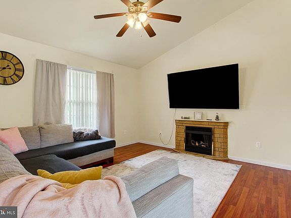 5th image of 1475 Gablers Rd