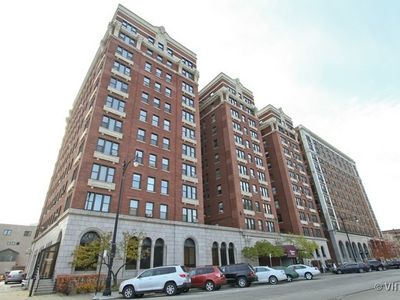 5300 S Shore Dr APT 101, Chicago, IL, 60615