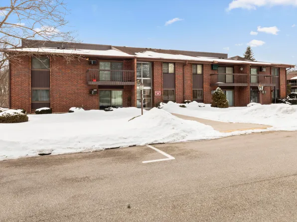1250 Wisconsin St APT 103B, Lake Geneva, WI 53147