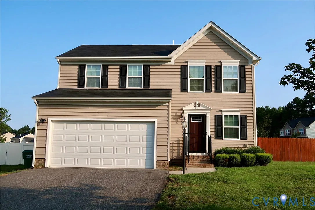 3 bed, 2.5 bath, 2240 sqft, $2,450 — Photo 1