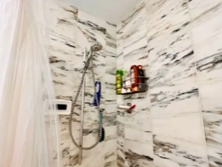 227 W Broughton St #3 — Photo 36