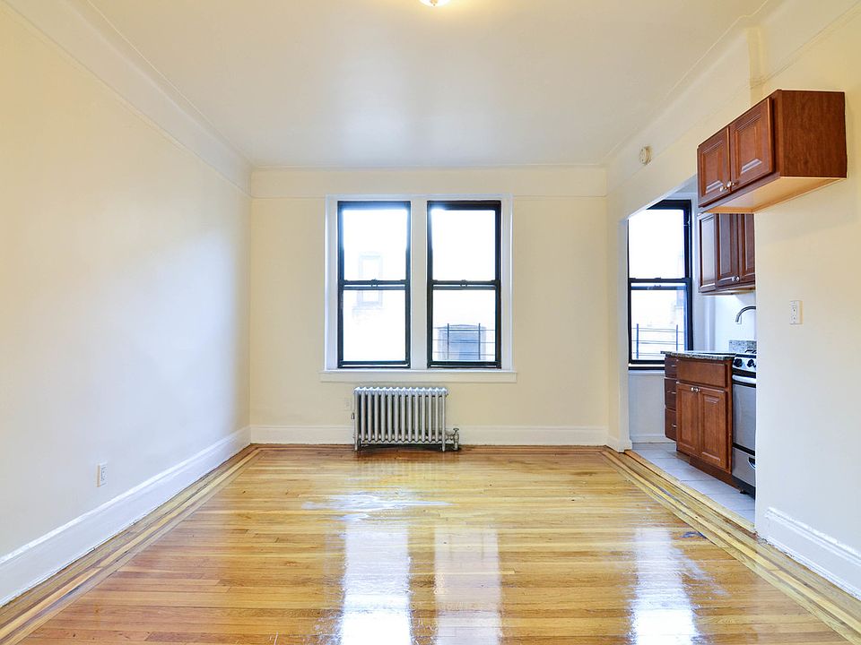 1st image of 3516 34th St APT 4D