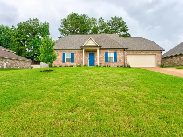 5044 Fluss Rd, Bartlett, TN 38135