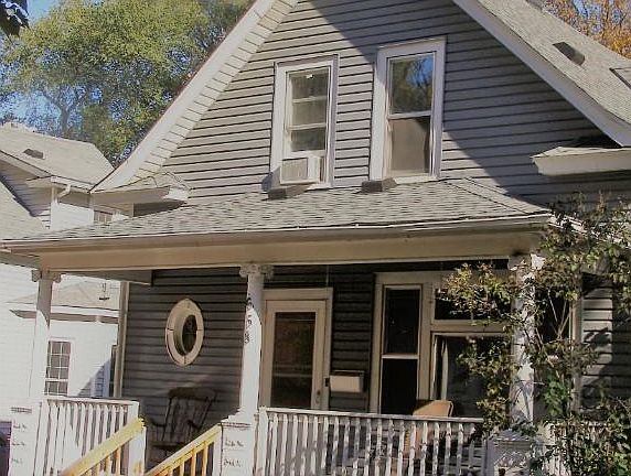 Maintenance free vinyl siding!