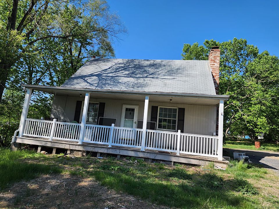 Front of property.