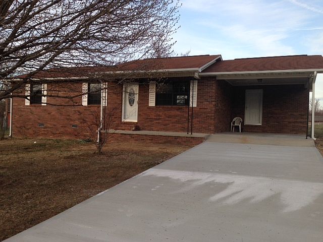 1st image of 113 Phillips Dr