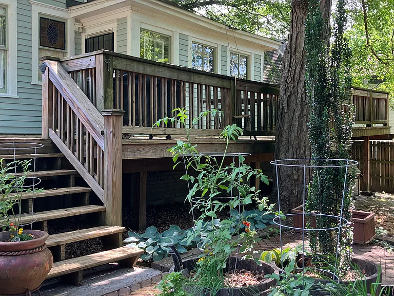 1059 Oak St SW — Photo 37