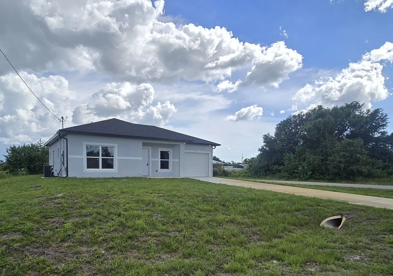Brand New Home-2/2/1 — Photo 3