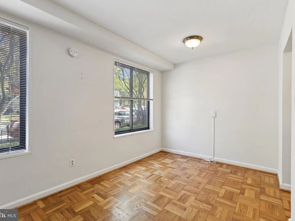 5112 Macarthur Blvd NW APT 104