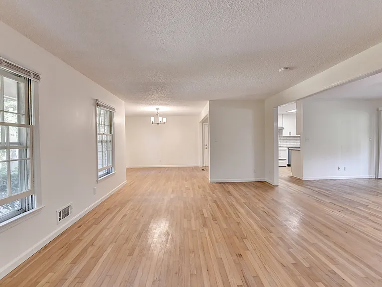 2628 Whitehurst Dr NE — Photo 4