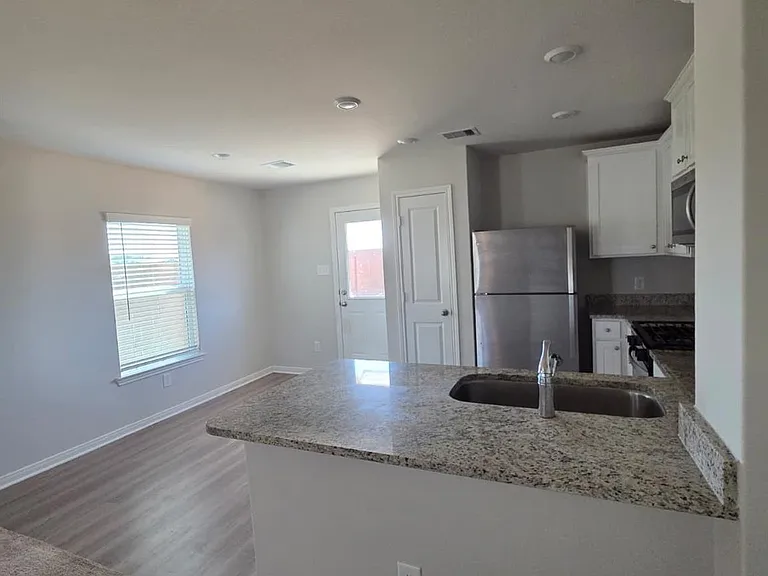 16374 Sweet Grove Dr — Photo 12