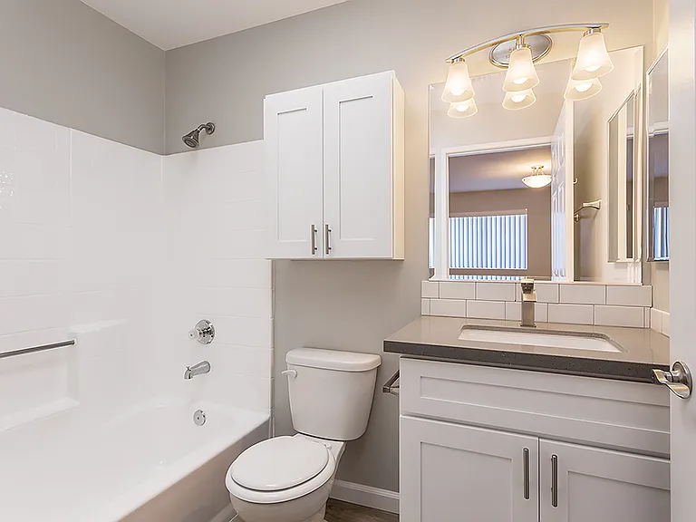 1216 S Corning St — Photo 58