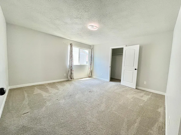10924 S Glenda Ln — Photo 17
