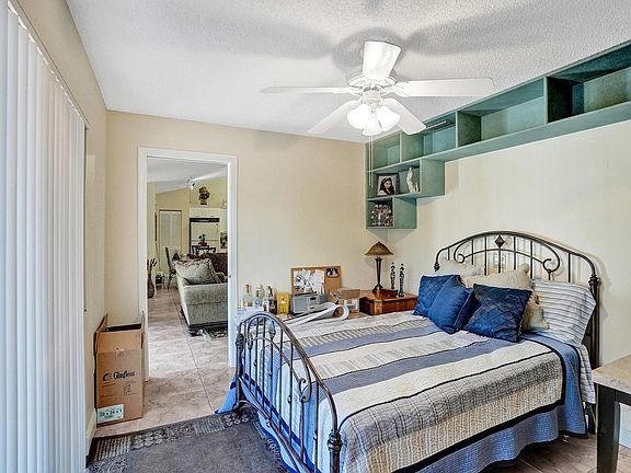 5th image of 9718 Boca Gardens Cir N APT A