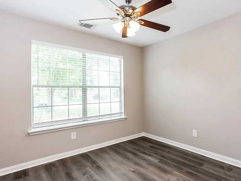 15510 Miller House Ln — Photo 13