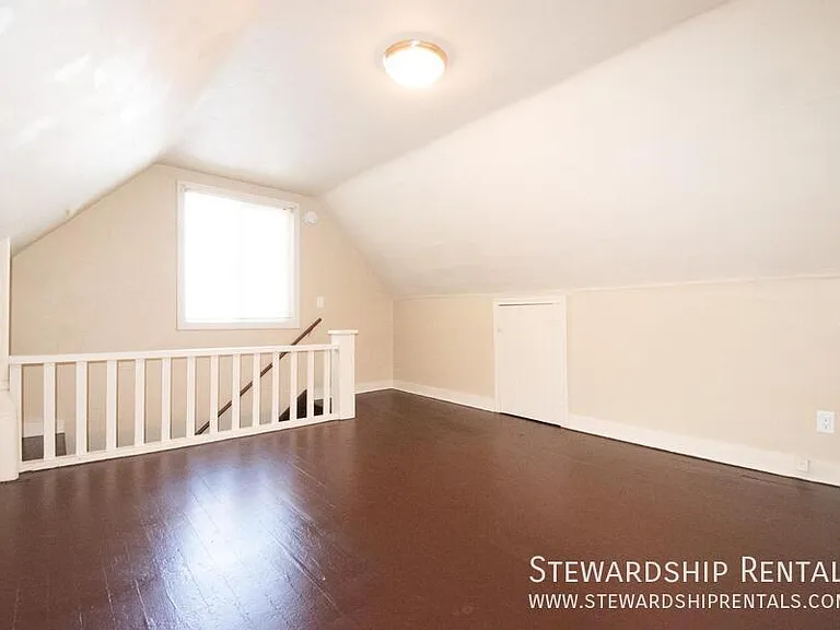 1376 W 6th Ave #A — Photo 7