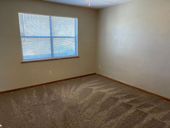 2nd image of 301 Dixie Dr APT F4