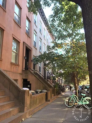 Rented by Brooklyn Heights Real Estate Inc | media 1